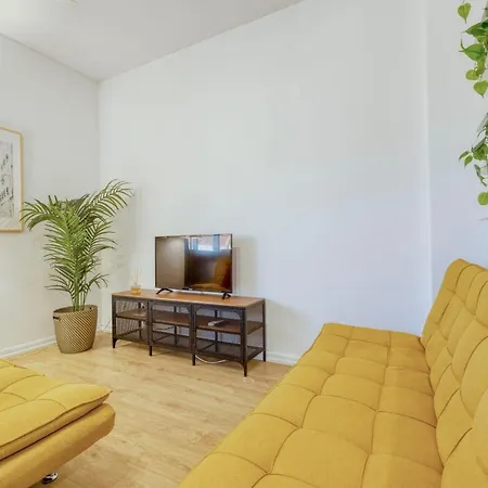 Travel And Live Faria Guimaraes