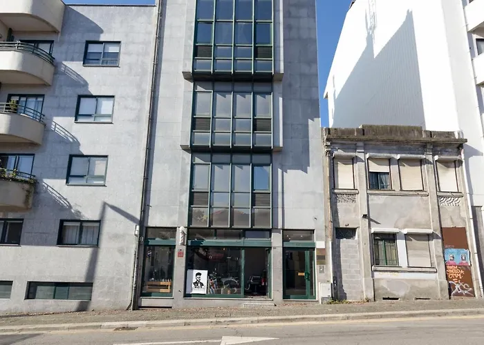 Travel And Live Faria Guimaraes 公寓