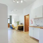Διαμέρισμα Travel And Live Faria Guimaraes