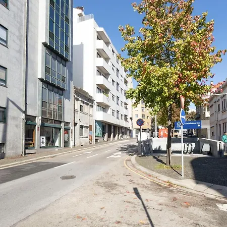 Travel And Live Faria Guimaraes Апартаменты